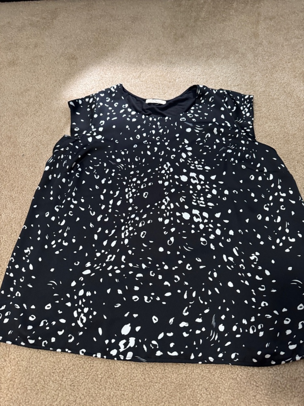 Women's Black & White Printed Cap-Sleeve Blouse tags removed never worn